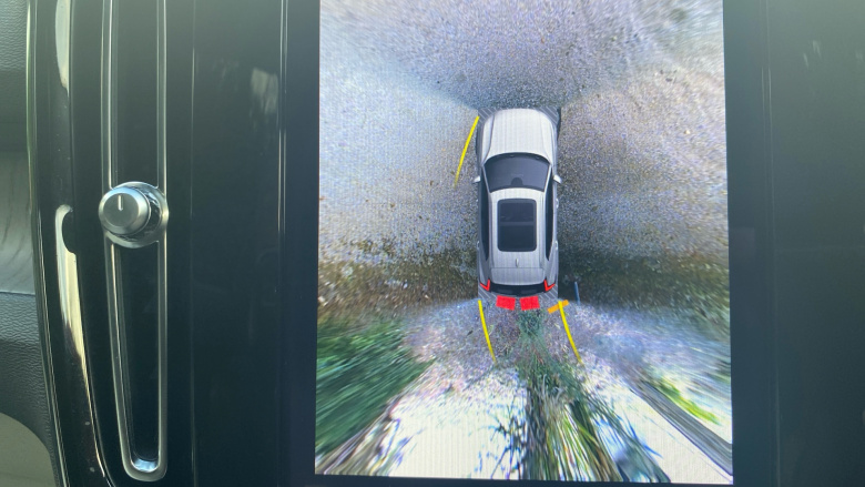 Volvo XC40 2.0 B4P Ultimate Dark 5dr Auto Petrol Estate